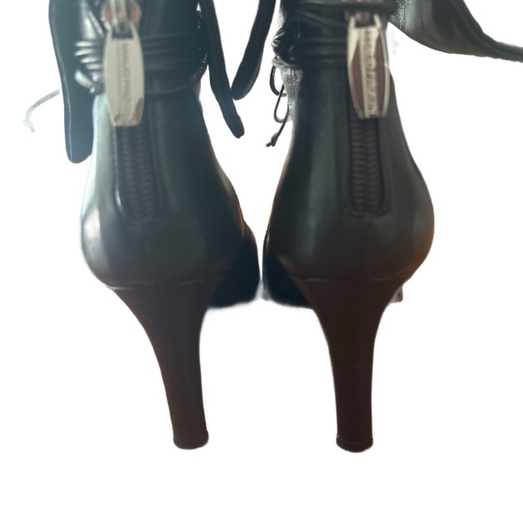 MAUD FRIZON Vintage Leather Ankle Boots with Pointed Toe - Picture 4 of 6